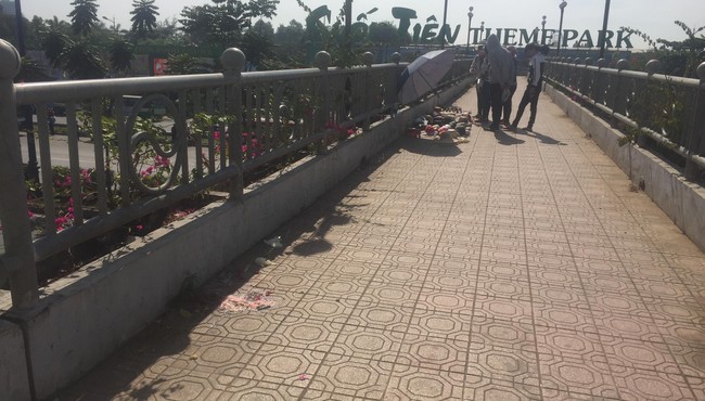 Nữ sinh bất ngờ trợn mắt, nôn ói rồi tử vong trên cầu bộ hành Suối Tiên do nhồi máu cơ tim
