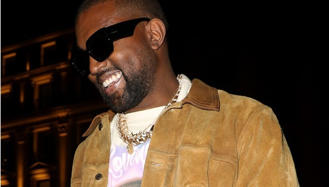 Siêu sao Kanye West chính thức trở thành tỷ phú USD