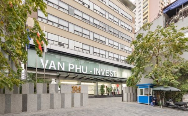 Văn Phú - Invest nói gì khi công ty mẹ báo lỗ, còn lãi hợp nhất lao dốc 80%?