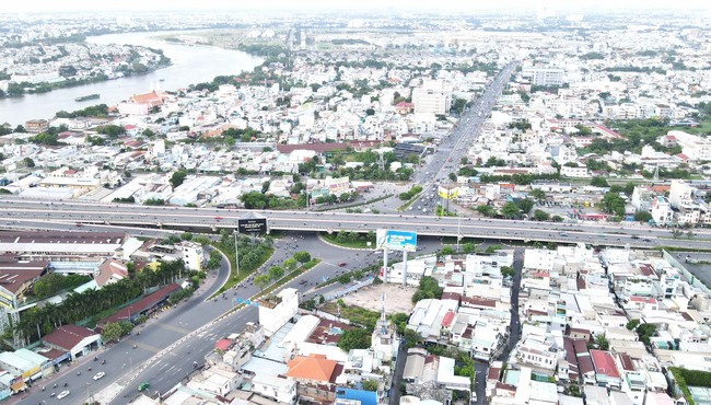 Đấu giá 250m2 đất và công trình trên đất, giá khởi điểm hơn 22 tỷ ở Nhà Bè