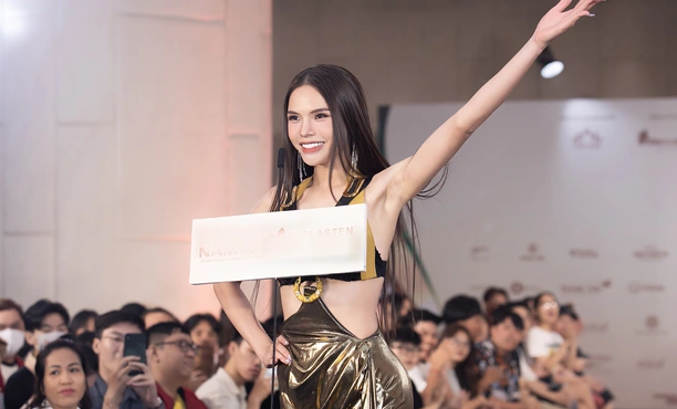 Cười 'té ghế' với màn hô tên của thí sinh Miss Grand Vietnam 2023