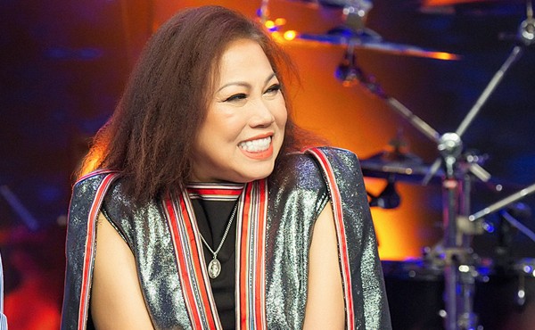Họa mi núi rừng Siu Black đám cưới ở tuổi ngũ tuần: Chú rể là chồng cũ