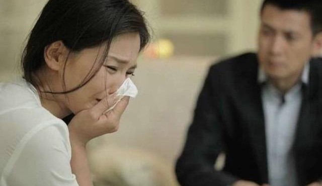 Nữ luật sư bàng hoàng trước bí mật tày trời của chồng và em gái ruột