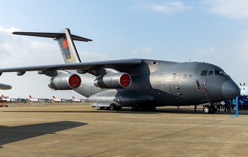 'Soi' vận tải cơ Y-20 Trung Quốc làm cầu hàng không tiếp tế Vũ Hán