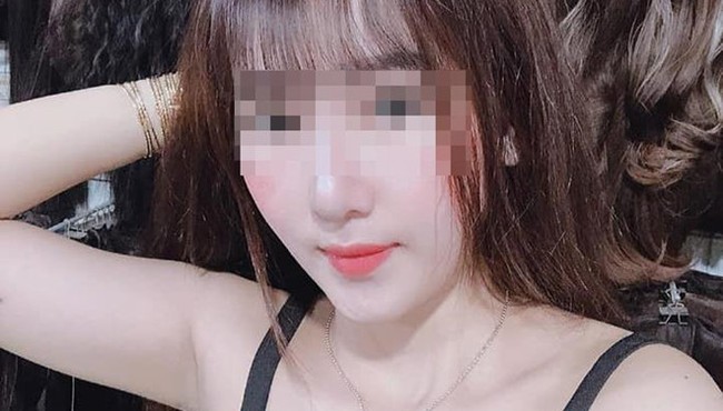 Cô gái 19 tuổi xinh đẹp nghi bị người yêu cắt cổ trong ôtô