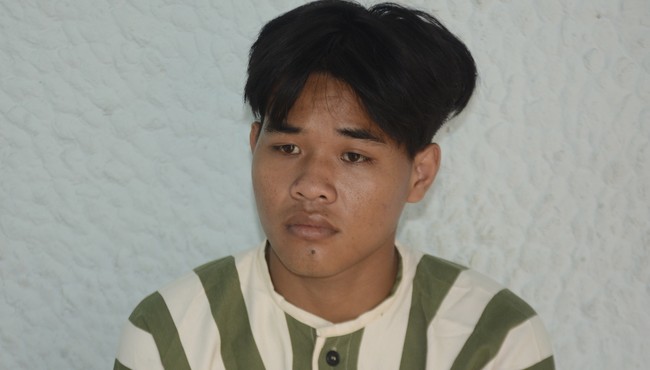 Nam thanh niên cầm dao chém người đứt lìa cánh tay