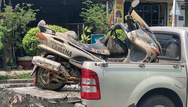Vụ nhà báo tử vong dưới sông ở Sài Gòn: Đã tìm thấy xe máy của nạn nhân