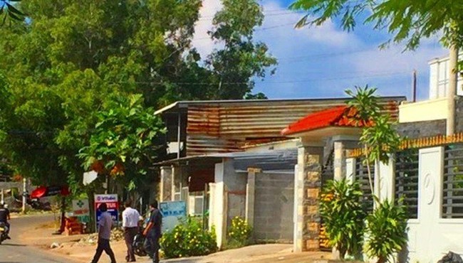 Du khách Nga chết trong nhà trọ với vết đâm ở cổ