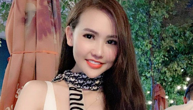 Những tú bà hotgirl cầm đầu đường dây sextour có nhiều chân dài