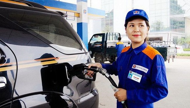 Giá xăng giảm xuống mức 16.000 đồng/lít vào ngày mai, 16/3?