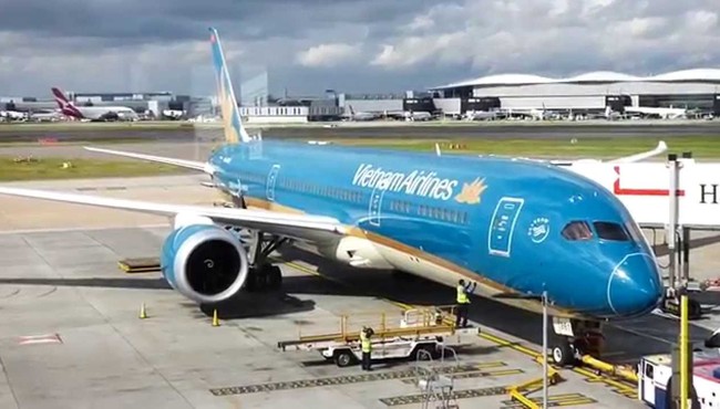 Vietnam Airlines bị tố ‘treo đầu dê, bán thịt chó’, dấu hiệu lừa dối khách hàng?