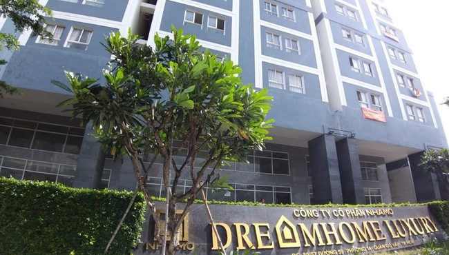 Cư dân Dream Home Luxury của công ty Công ty CP Nhà Mơ treo băng rôn đòi sổ hồng