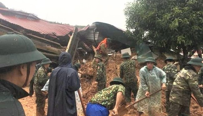 Hiện trường kinh hoàng vụ sạt lở đất khiến 22 cán bộ, chiến sĩ sư đoàn 337 mất tích