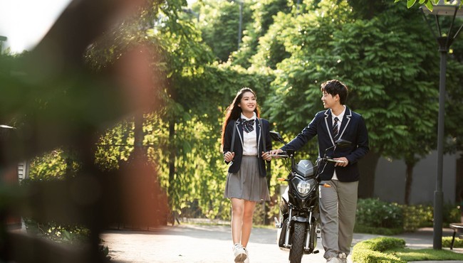 Xe máy điện đắt hay rẻ?