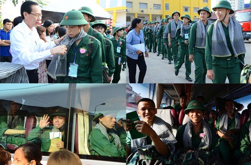 Buồn vui khó nói thành lời trong ngày tiễn tân binh nhập ngũ