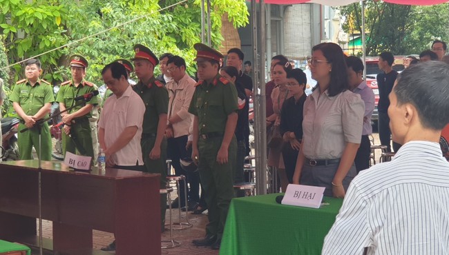 Xây dựng trái phép còn đấm Chủ tịch Hội phụ nữ phường gãy răng