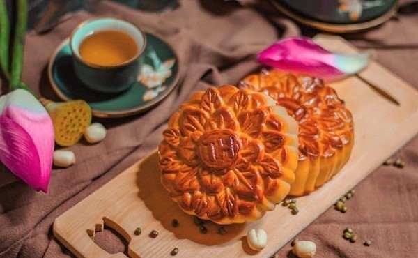 Bánh trung thu giá rẻ tràn lan chợ mạng