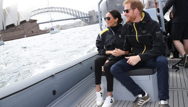 Ngắm trang phục đời thường của Công nương Meghan Markle gây bất ngờ