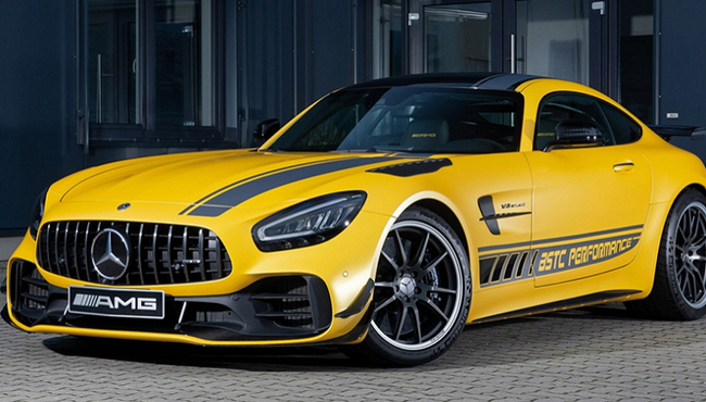 Ấn tượng siêu xe Mercedes-AMG GT R độ công suất gần 900 mã lực