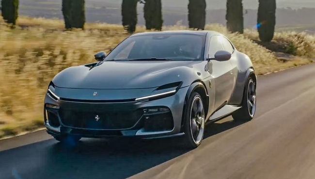 Siêu xe Ferrari Purosangue 2023 hơn 9,4 tỷ đồng đơn đặt hàng chóng mặt