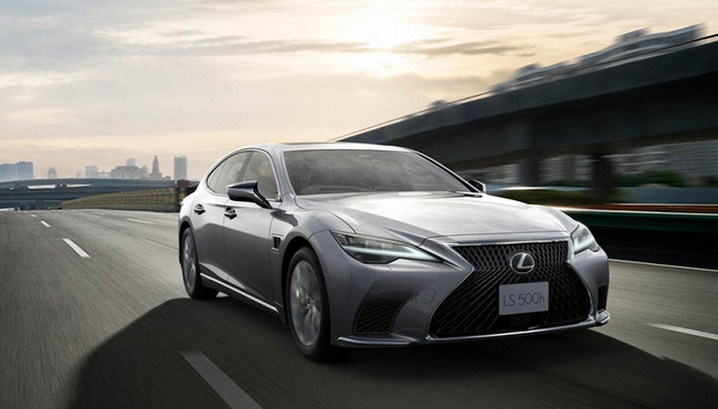 Lexus LS 2023 thêm tính năng mới giá từ 1,7 tỷ đồng 