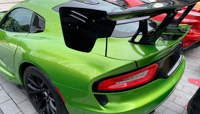 Siêu xe Dodge Viper ACR của Chủ tịch Novaland được rao bán hơn 20 tỷ đồng