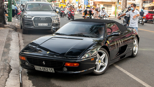 Siêu xe già Ferrari 355 F1 Spider của ông Đặng Lê Nguyên Vũ có gì đặc biệt?