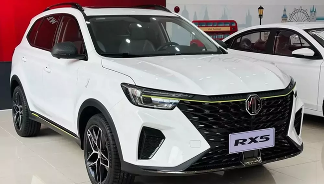 Mẫu SUV MG RX5 tiếp tục giảm thêm 120 triệu đồng