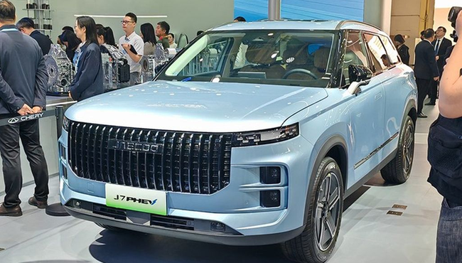 Chi tiết Jaecoo J7 PHEV tiết kiệm xăng  