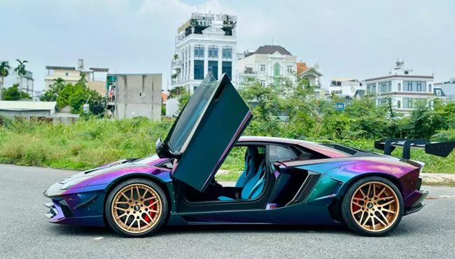 Đại gia chi tiền tỷ độ xe Lamborghini Aventador LP700-4 