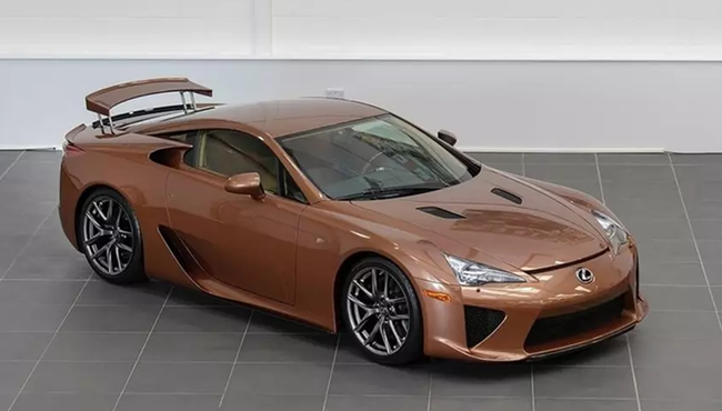 Xem siêu xe hàng hiếm Lexus LFA, trên thế giới chỉ có 3 chiếc 