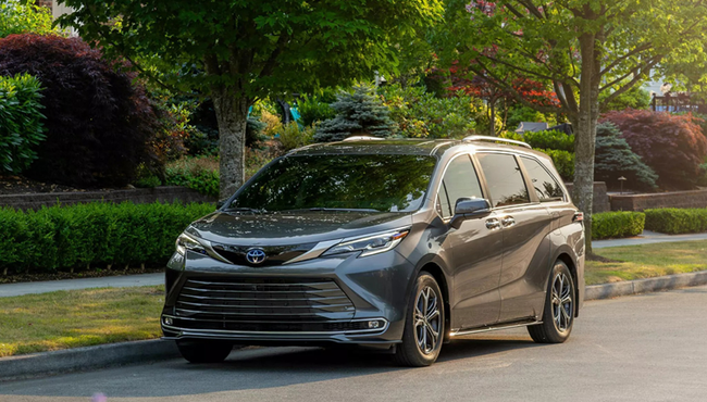 Toyota chính thức trình làng mẫu xe minivan Sienna 2025 mới 