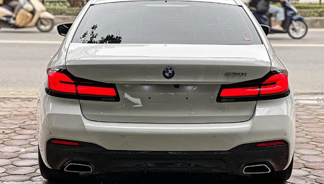 BMW 530i M Sport VIN 2022 đưa ra ưu đãi gì tại Việt Nam?