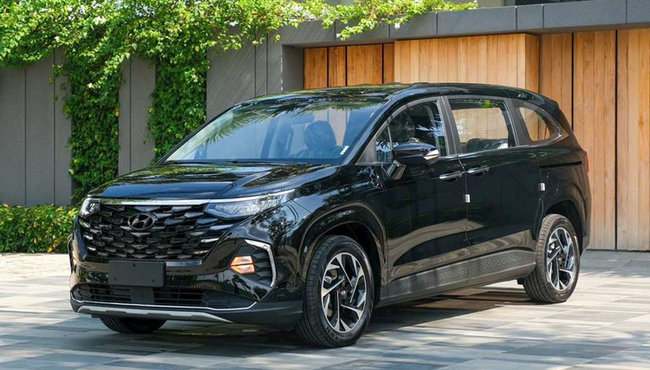 Người mua Hyundai Custin được hưởng ưu đãi tới 50 triệu đồng 