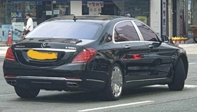 Dung xe Mercedes-Maybach S-Class chạy taxi kiếm hơn 500 triệu đồng/tháng