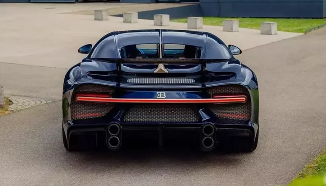 Đại gia Thái Lan khoe Bugatti Chiron Super Sport độc phẩm hơn 125 tỷ 