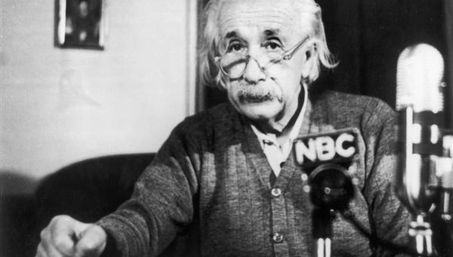 Tiết lộ nội dung lá thư thiên tài Albert Einstein gửi cho Marie Curie