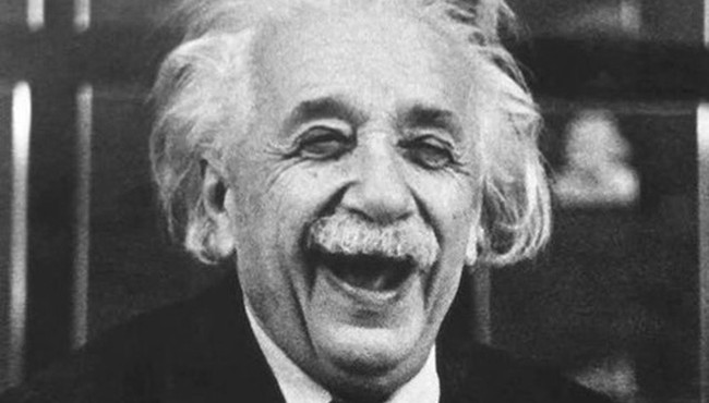 Cuộc đời lắm điều thú vị của nhà bác học Albert Einstein 