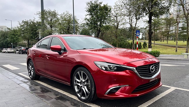 Trong tầm giá 400-600 triệu đồng có nên mua Mazda6 2018 cũ  