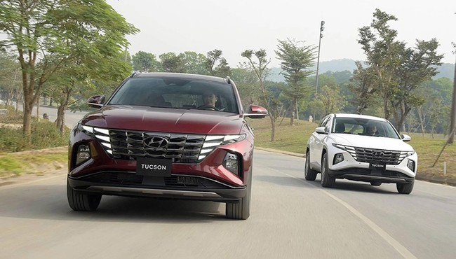 Nhiều mẫu xe SUV hạng C được giảm giá 'sập hầm'