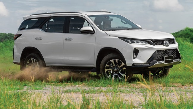 Toyota Fortuner 2024 nâng cấp từ 1,05 tỷ có gì khác biệt?