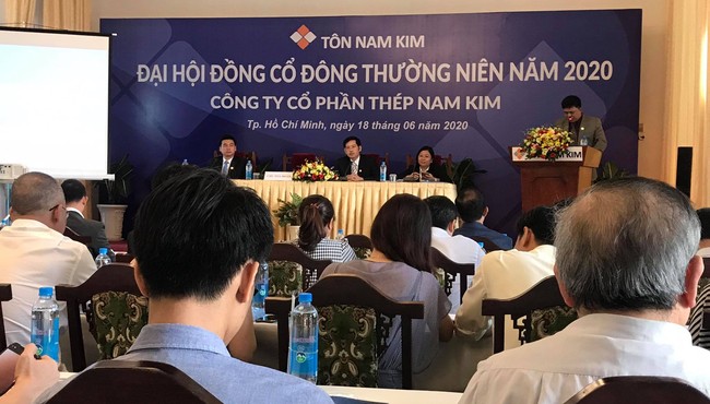 Thép Nam Kim: Dòng tiền kinh doanh âm hơn 800 tỷ, sản lượng thép quý 2 ước giảm 15%