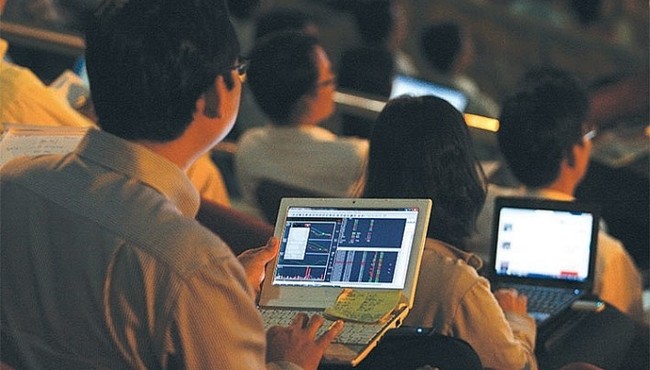 Chứng khoán ngày 12/10: Cổ phiếu nào nên chú ý?