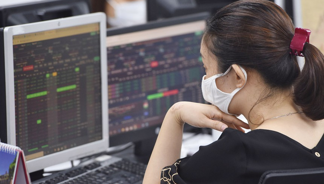 Chứng khoán ngày 2/11: Cổ phiếu nào nên chú ý?