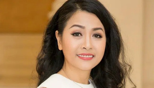 Thị giá YEG ngày lao dốc, 'ái nữ Dr Thanh' cắt lỗ thêm 1 triệu cổ phiếu