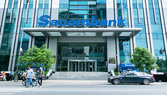 Vợ Phó Tổng Giám đốc Sacombank cùng loạt cá nhân bị phạt về chứng khoán
