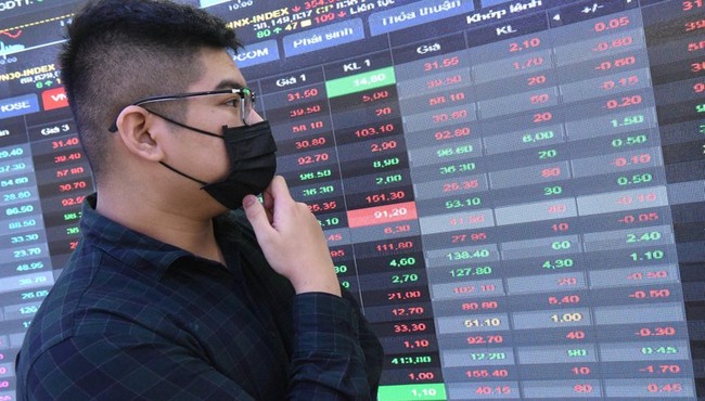 Chứng khoán ngày 10/2: Cổ phiếu nào nên chú ý?