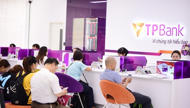 Lãnh đạo TPBank vừa thu về 1,9 tỷ đồng khi bán bớt cổ phiếu TPB