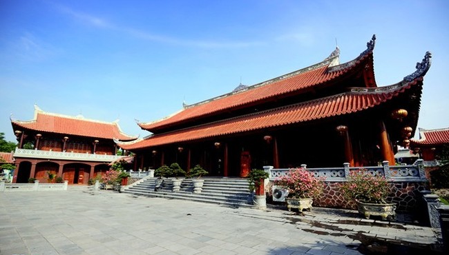 Trầm trồ trước loạt biệt phủ hoài cổ giá trăm tỷ của đại gia Việt