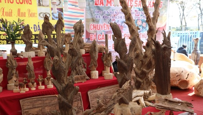 Chi tiết các khối trầm hương tiền tỷ của đại gia Việt